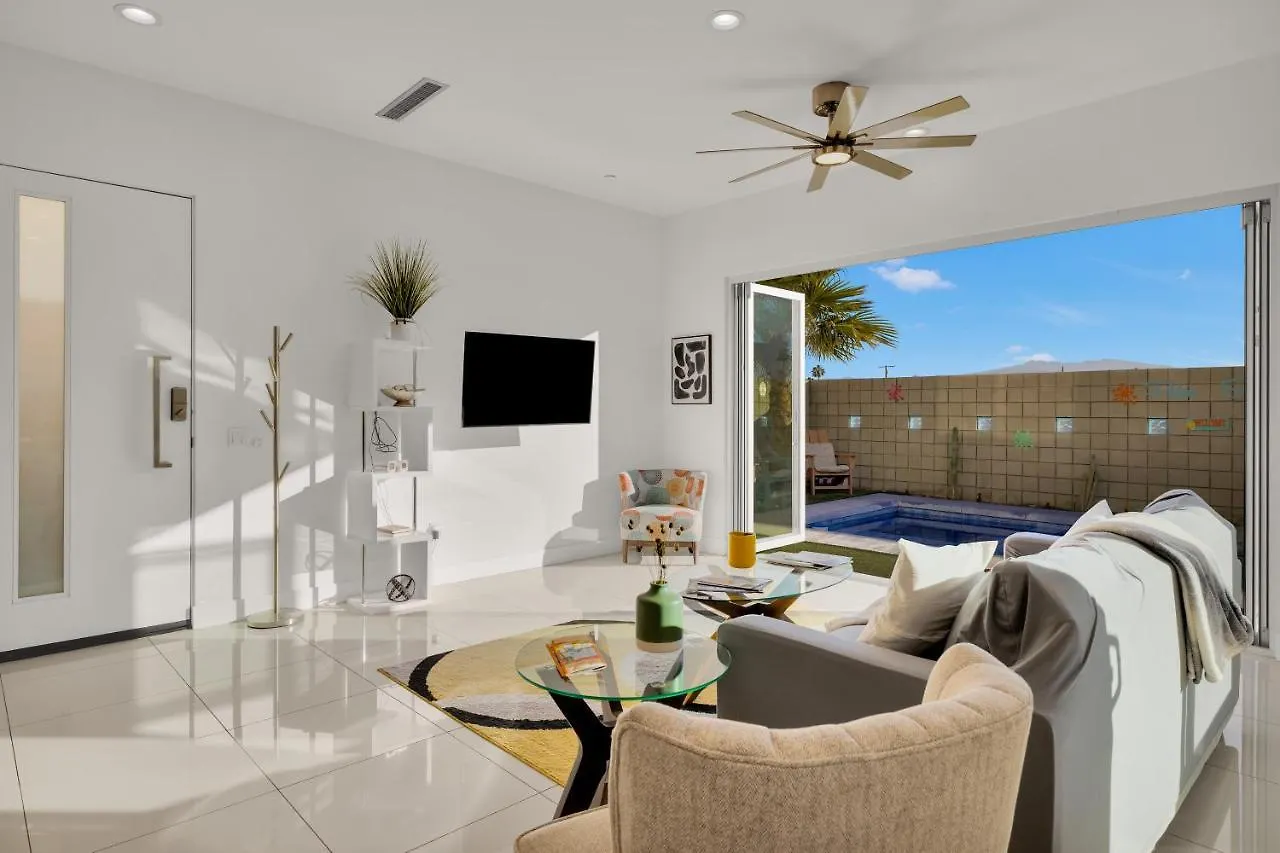 Breathtaking Luxury Villa Architectural Jewel Palm Springs