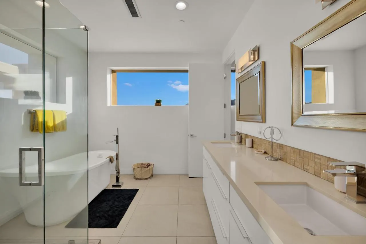 Breathtaking Luxury Villa Architectural Jewel Palm Springs