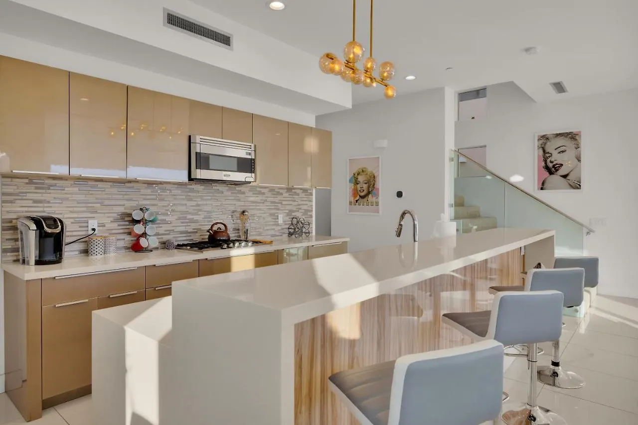 Breathtaking Luxury Villa Architectural Jewel Palm Springs